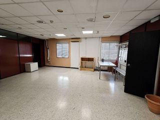 Nave industrial en venta en Almeda - El Corte Inglés en Cornellà de Llobregat