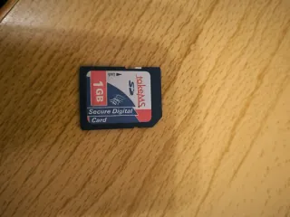 Cámara Digital 3MP 4x Zoom Digital con tarjeta 1Gb