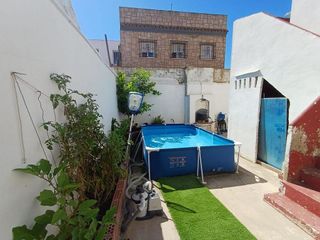 Casa adosada en venta en La Línea de la Concepción ciudad en Línea de la Concepción (La)