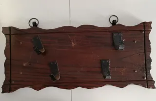 Soporte Pared Madera Armas Tengo 2 (serían 20€)