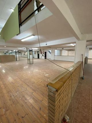 Local comercial en venta en Gavarra en Cornellà de Llobregat
