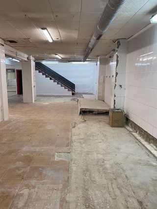 Local comercial en venta en Gavarra en Cornellà de Llobregat