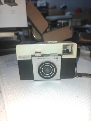 Cámara Kodak Instamatic 25 C24