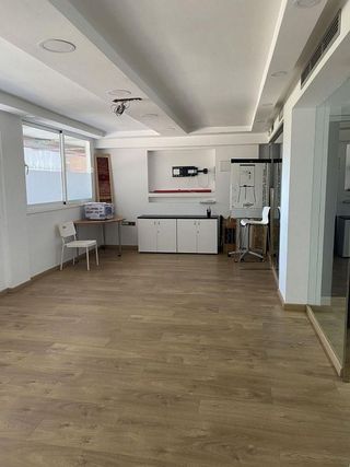 Local comercial en venta en Gavarra en Cornellà de Llobregat