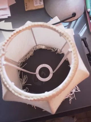 Paralume bianco con frange