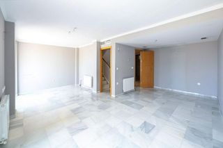 Casa pareada en venta en Bola de Oro - Serrallo en Granada