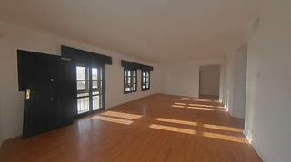 Piso en venta en Puerto Banús en Marbella