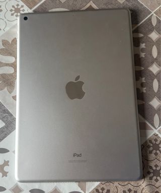 iPad 8a Generazione Argento + apple pencil 1 gen