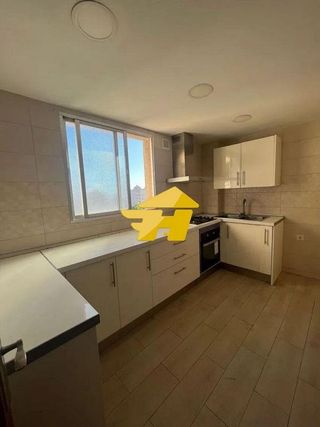 Piso en alquiler en Parque Ayala - Jardín de la Abadía - Huelín en Málaga