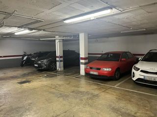 Garaje en alquiler en Nervión en Sevilla