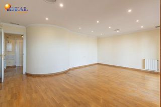 Casa adosada en venta en Bola de Oro - Serrallo en Granada