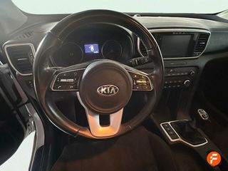 Kia Sportage 1.6 MHEV Business 100kW (136CV) 4x4