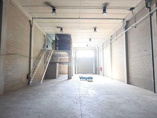 Nave industrial en alquiler en Urbanitzacions en Mataró