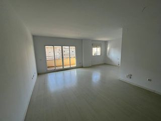 Piso en alquiler en Parque Mediterráneo - Santa Paula en Málaga