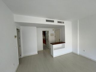 Piso en alquiler en Parque Mediterráneo - Santa Paula en Málaga