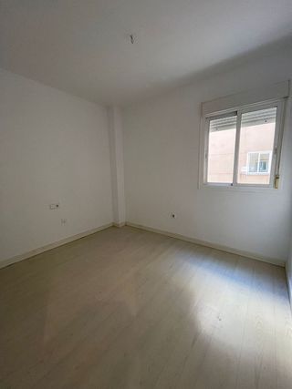 Piso en alquiler en Parque Mediterráneo - Santa Paula en Málaga