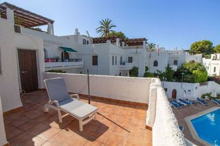 Casa pareada en venta en Nueva Andalucía centro en Marbella