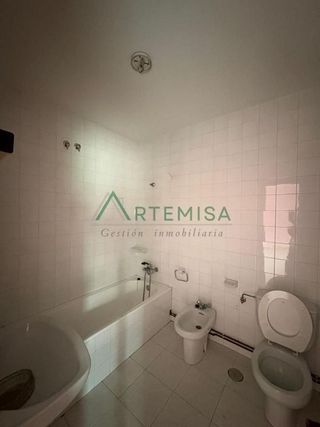 Edificio en venta en A Gándara en Narón