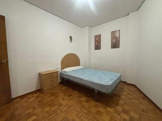 Piso en alquiler en Universidad en Ourense