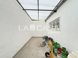 Local comercial en venta en Fondo en Santa Coloma de Gramanet