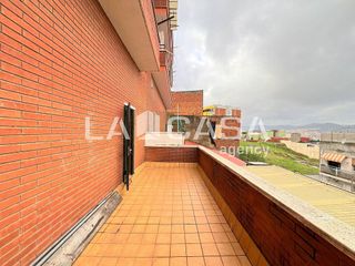 Local comercial en venta en Fondo en Santa Coloma de Gramanet