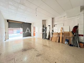 Local comercial en venta en Fondo en Santa Coloma de Gramanet