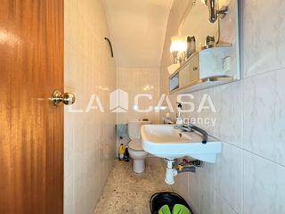 Local comercial en venta en Fondo en Santa Coloma de Gramanet