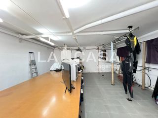 Local comercial en venta en Fondo en Santa Coloma de Gramanet