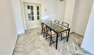 Piso en alquiler en Doctor Barraquer - G. Renfe - Policlínico en Sevilla