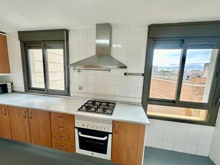 Piso en alquiler en Doctor Barraquer - G. Renfe - Policlínico en Sevilla