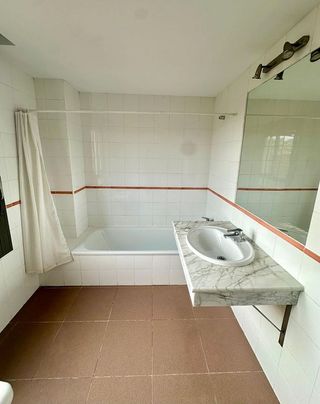 Piso en alquiler en Doctor Barraquer - G. Renfe - Policlínico en Sevilla