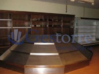 Local comercial en alquiler en Llanera