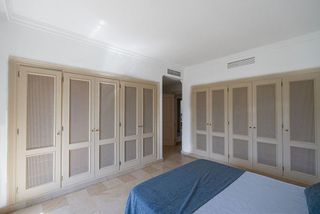 Piso en alquiler en Los Naranjos - Las Brisas en Marbella