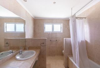 Piso en alquiler en Los Naranjos - Las Brisas en Marbella