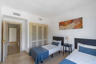 Piso en alquiler en Los Naranjos - Las Brisas en Marbella