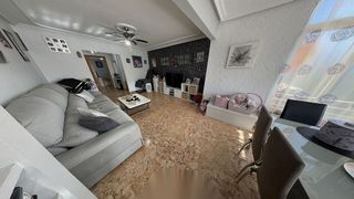 Piso en venta en Juan XXIII en Alicante