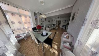 Piso en venta en Juan XXIII en Alicante