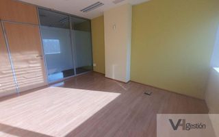 Oficina en venta en La Buhaira en Sevilla