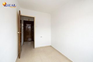 Piso en venta en Barrio de Zaidín en Granada