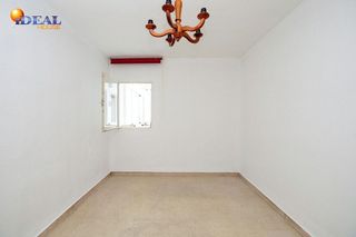 Piso en venta en Barrio de Zaidín en Granada