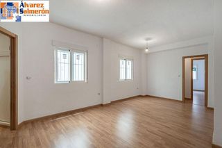 Piso en venta en Motril pueblo en Motril