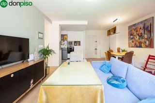 Piso en venta en Pajaritos - Plaza de Toros en Granada