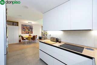 Piso en venta en Pajaritos - Plaza de Toros en Granada