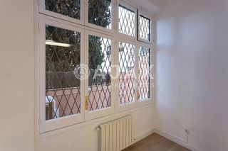 Oficina en alquiler en Les Tres Torres en Barcelona