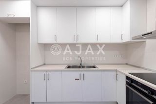 Oficina en alquiler en Les Tres Torres en Barcelona