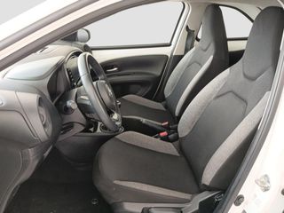 TOYOTA AYGO X-CROSS PLAY 70