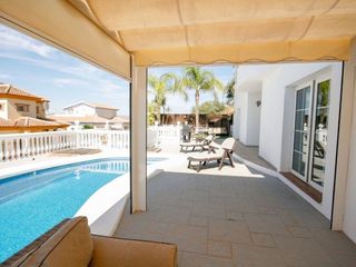 Chalet en venta en Coín