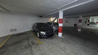 Garaje en venta en Los Remedios en Sevilla