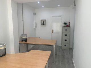 Local comercial en venta en Gavarra en Cornellà de Llobregat