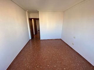 Piso en alquiler en La Bozada – Parque Delicias en Zaragoza